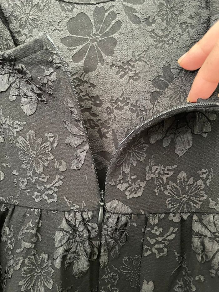 Robe noir - photo numéro 4