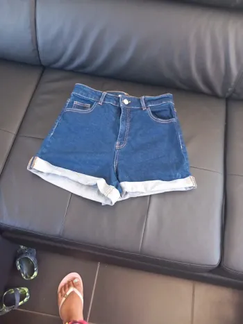 Short cache cache taille 40