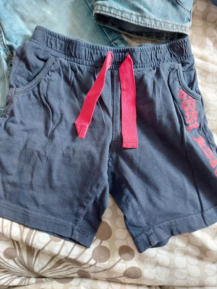 Lot short 2ans - photo numéro 4