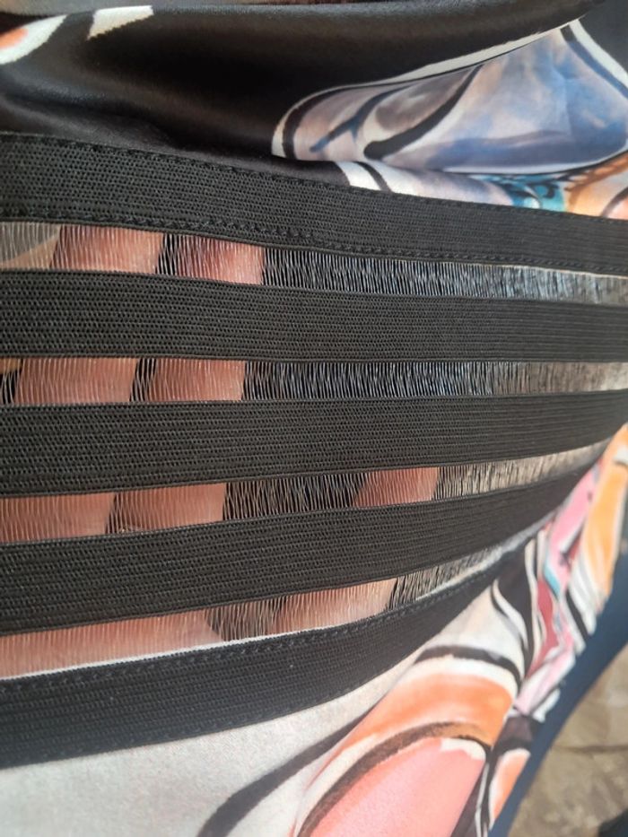 Save the queen robe été T.36/38 neuve - photo numéro 8