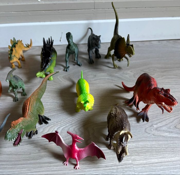 Lot de 17 dinosaures et son véhicule - photo numéro 3