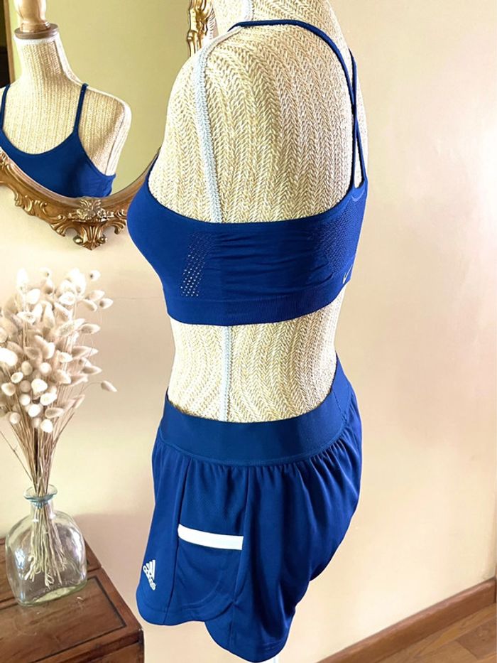 Ensemble Sportif brassière Nike et short adidas meme coloris bleu - photo numéro 3