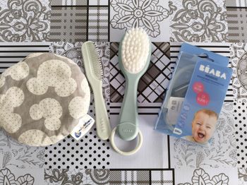Mouche bébé, brosse et bouillotte bébé NEUF