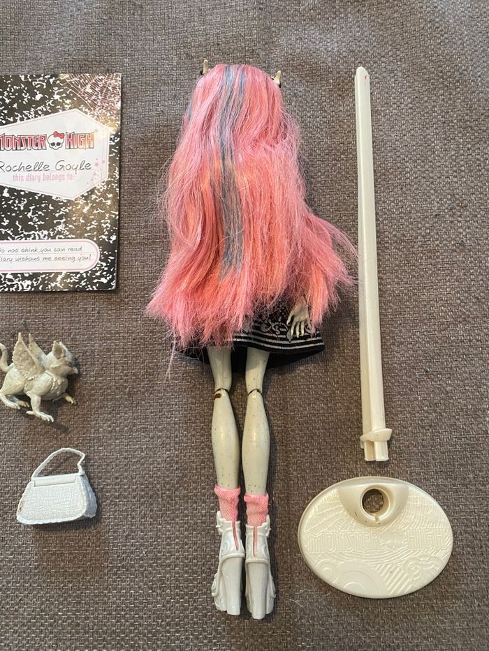 Poupée Rochelle Goyle - photo numéro 8