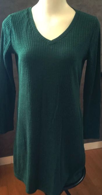 Pull en col v et robe Femme Taille S/M  Shein Voir mesures