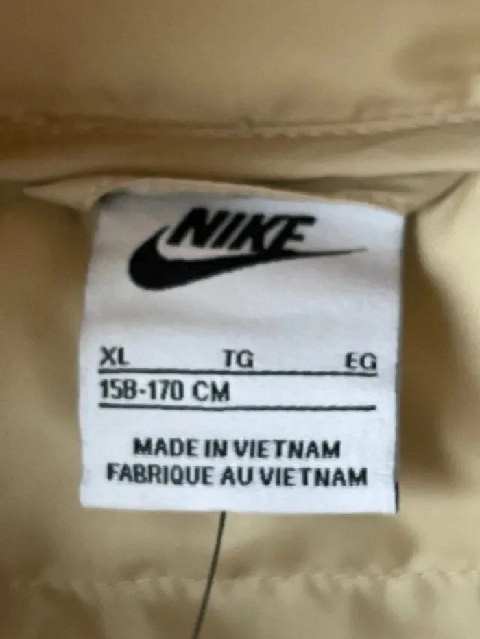 Doudoune Nike - photo numéro 4