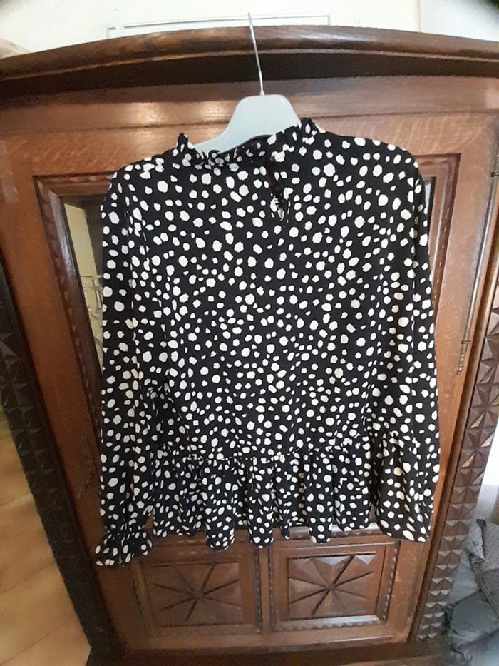 Chemise fond noir motifs blancs - photo numéro 2