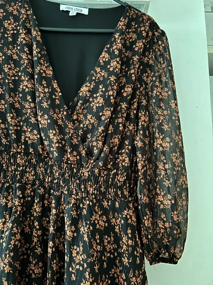 Robe à fleurs noire et beige - Mimi Chica - photo numéro 5