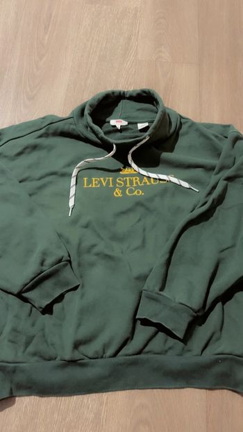 Pull loose Lévis
