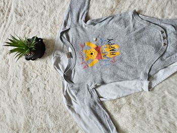 🌟Disney/ H&M - Lot de 2 bodies - Taille 12 mois