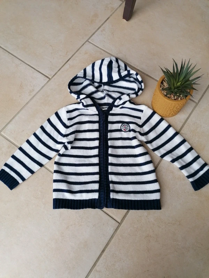 Lot t-shirt et gilet 18 mois - photo numéro 7