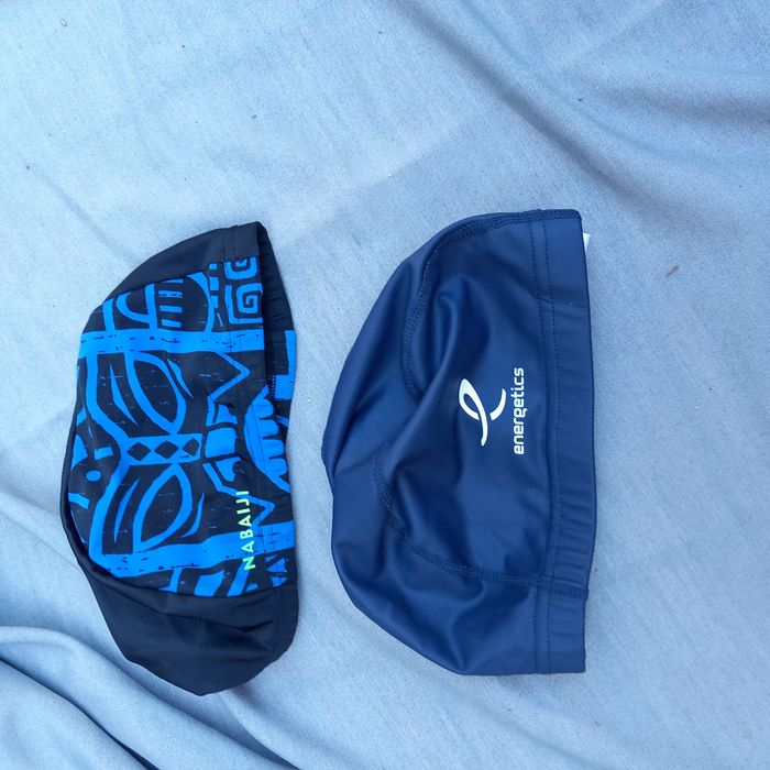 Lot 2 bonnets piscine