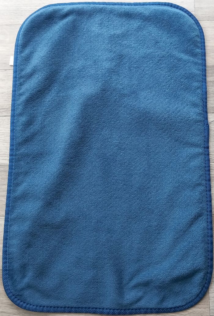 Tapis bleu