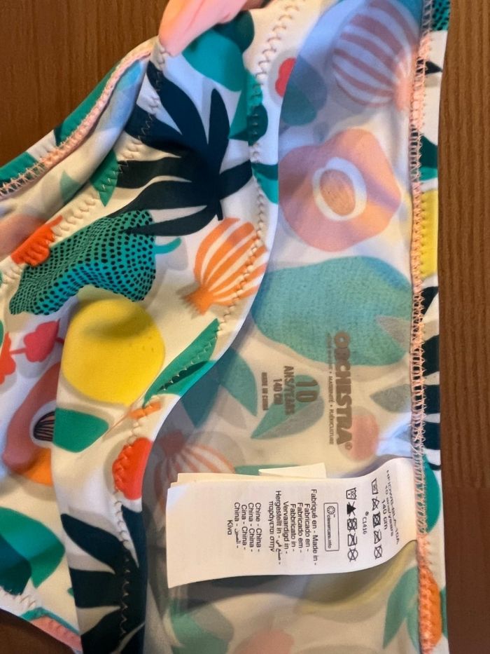 NEUF (non porté) 🏷🩷🩷🩷 superbe maillot de bain 2 pièces 10 ans fille🩷🩷🩷 - photo numéro 3