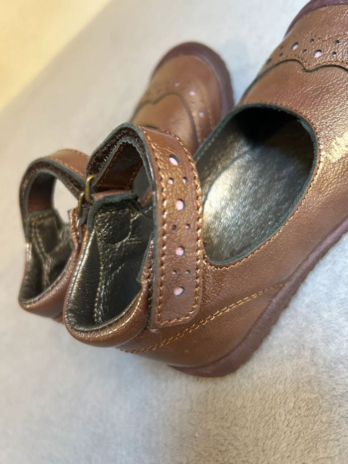 Chaussures pour enfant en cuir marque bopy neuve - photo numéro 10