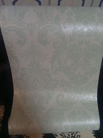 Papier peint neuf disponible plusieurs rouleaux 