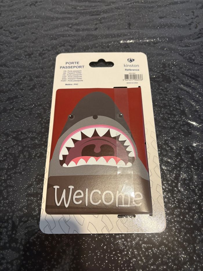 Porte passeport requin - photo numéro 2