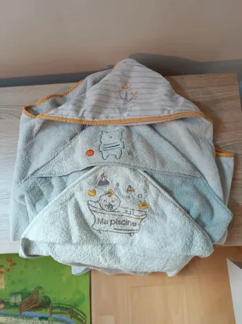 Lot 3 capes de bain