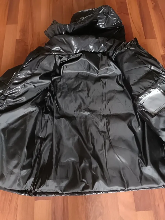 Doudoune noire brillante taille M - photo numéro 4
