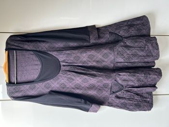 Robe mauve et noire - Taille 2