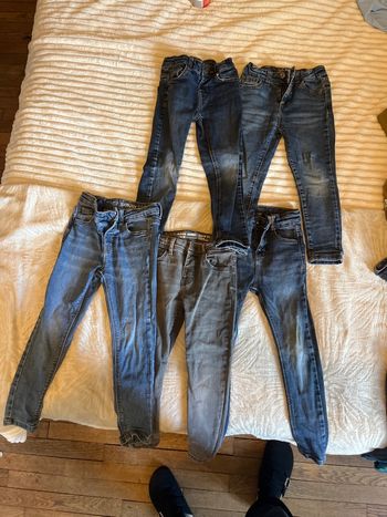 Lot jeans 4-5 ans 