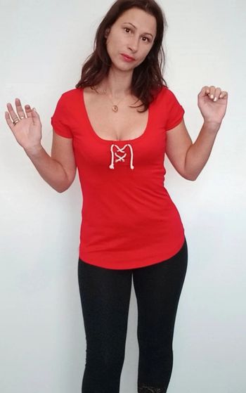 Haut rouge à lacets Bershka taille 40