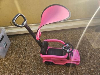 Voitures Mercedes rose