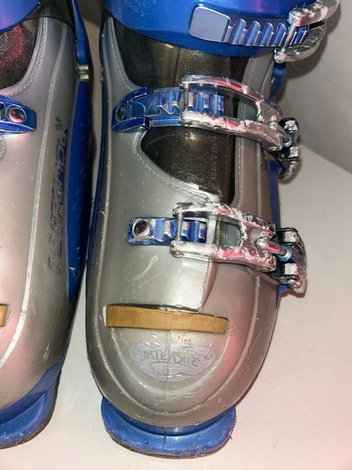 Chaussures de ski bottes de ski bleu rossignol avec paire de gant rossignol - photo numéro 12