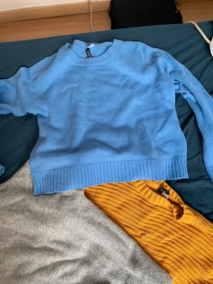 Lot de pull d’hiver - photo numéro 2