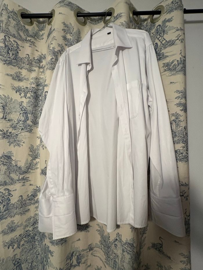 Chemise blanche manches mousquetaire