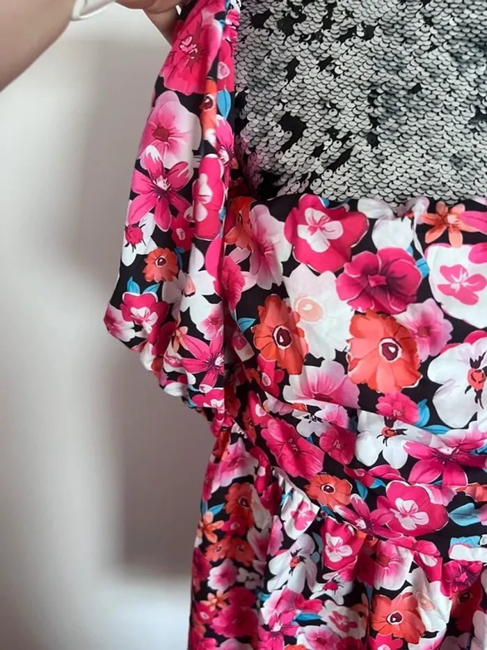 Robe épaule dénudé