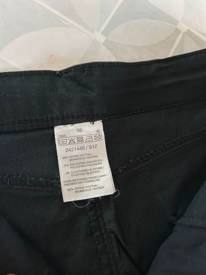 Jean femme 38 / M - En très bon état - photo numéro 2