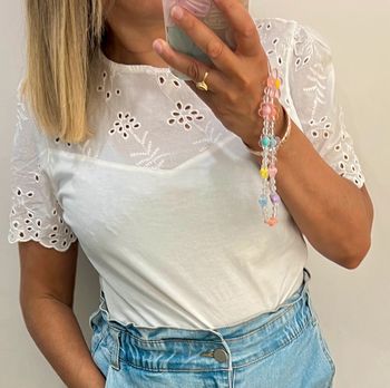 🌼 Tee shirt  blanc romantique brodée C&A – Taille M