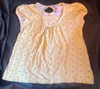 T-shirt fille – 8 ans – Bon état
