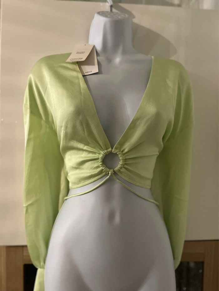 Top chemisier court avec lien à nouer