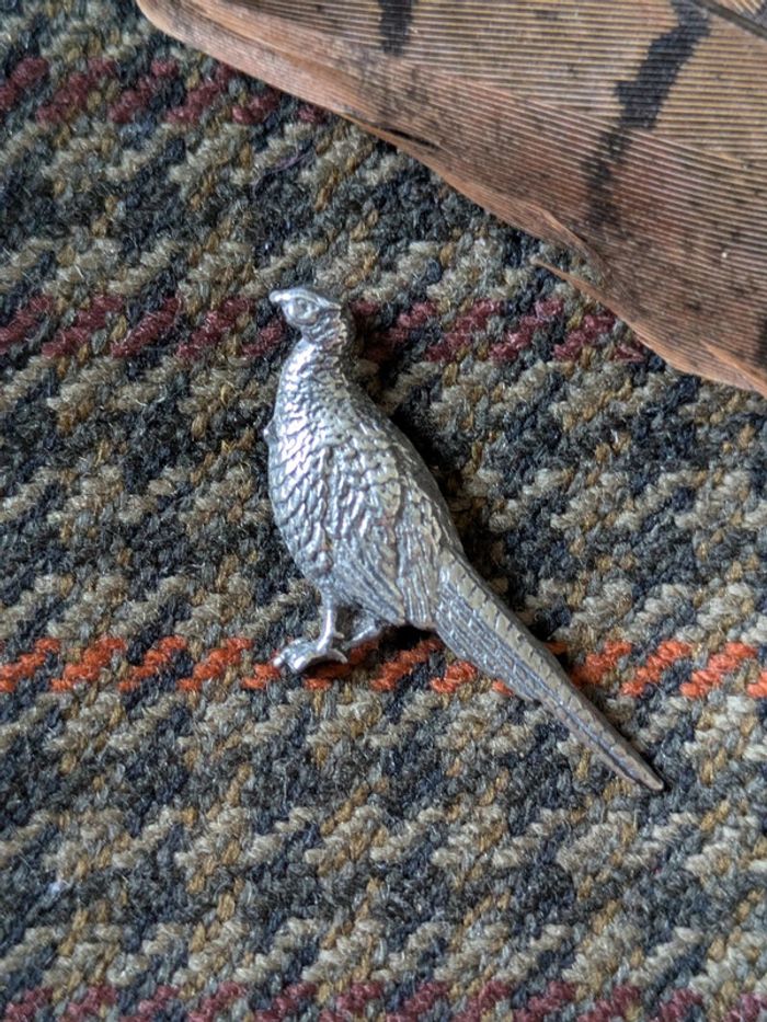 Pin's étain Faisan posé chasse hunting