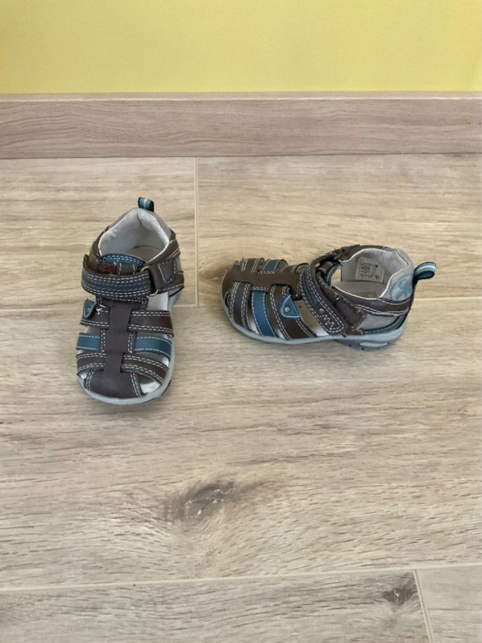 Chaussures sandale 12 mois - photo numéro 2