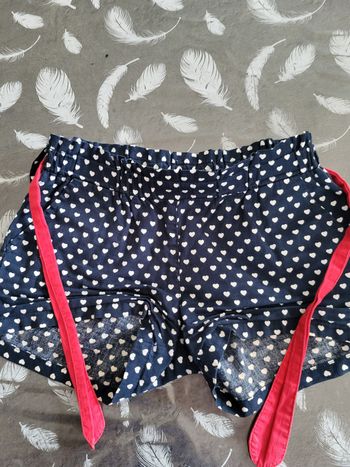 Short fille