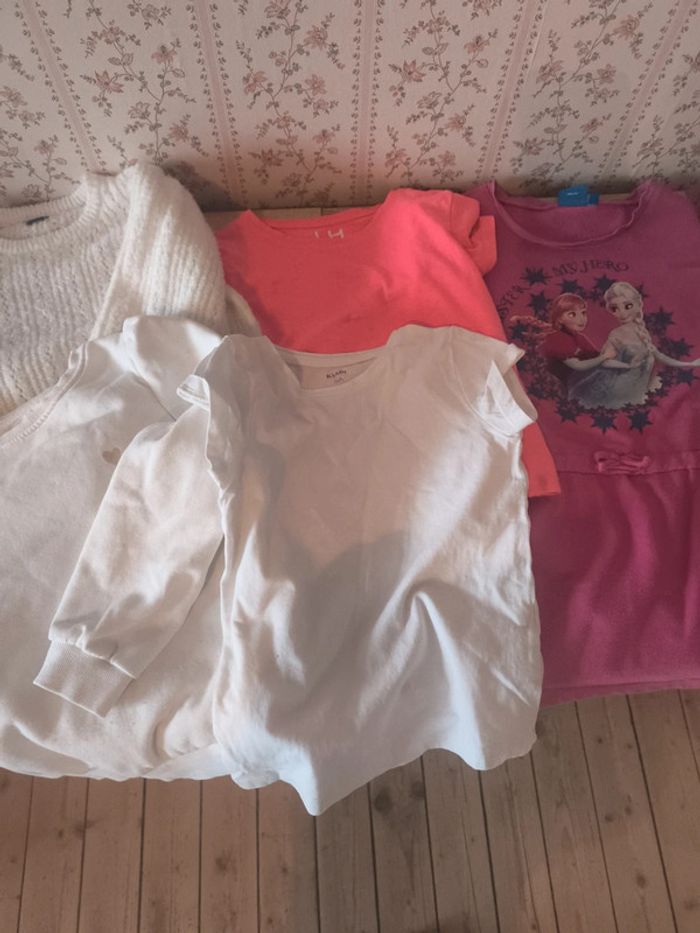 Lot de 7 vêtements 6 ans en état satisfaisant - photo numéro 2