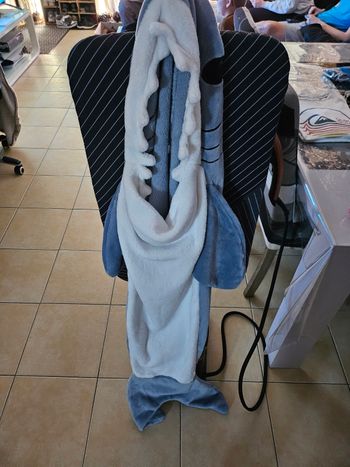 Taille 6 ans plaid requin