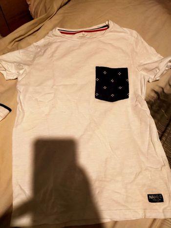 Haut en très bon état