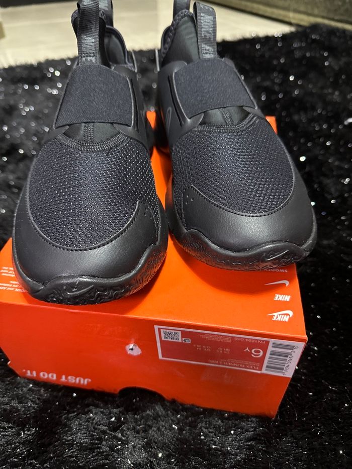 Baskets Nike Flex Runner 3 Eur 38,5 - photo numéro 2