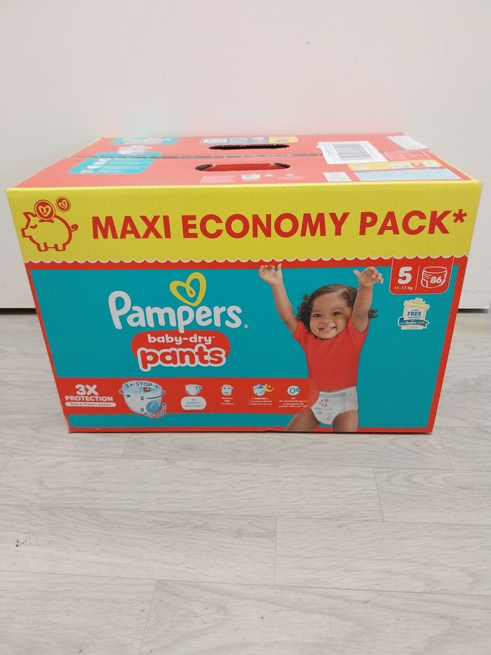 Carton pampers pants taille 5