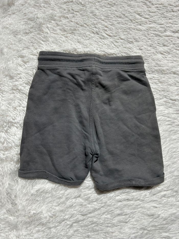 Short Kiabi - photo numéro 2