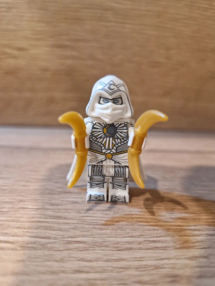 Figurine type lego Moon Knight Marvel