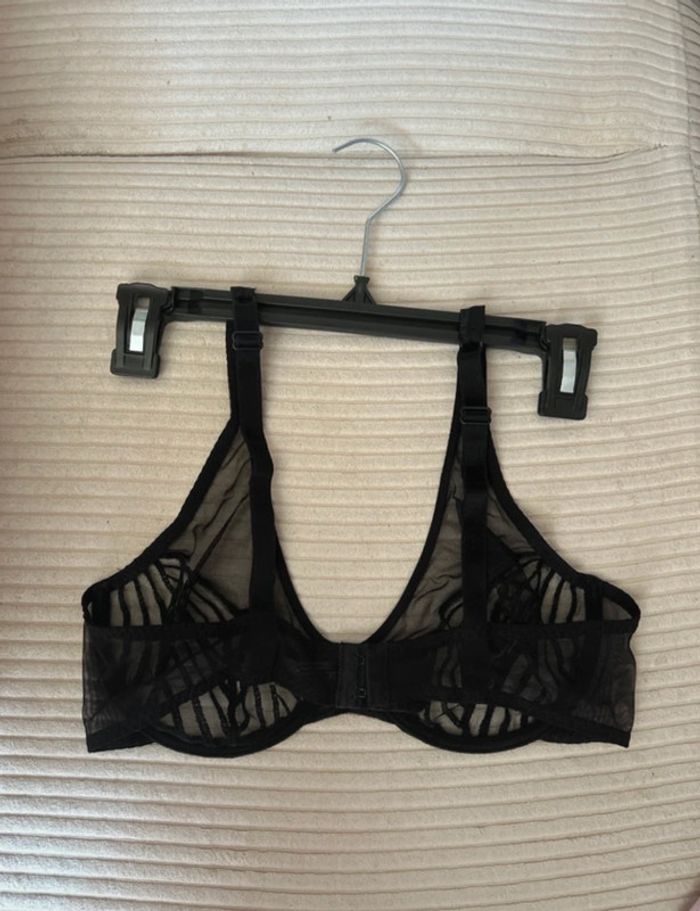 Soutien gorge implicite noir - photo numéro 3