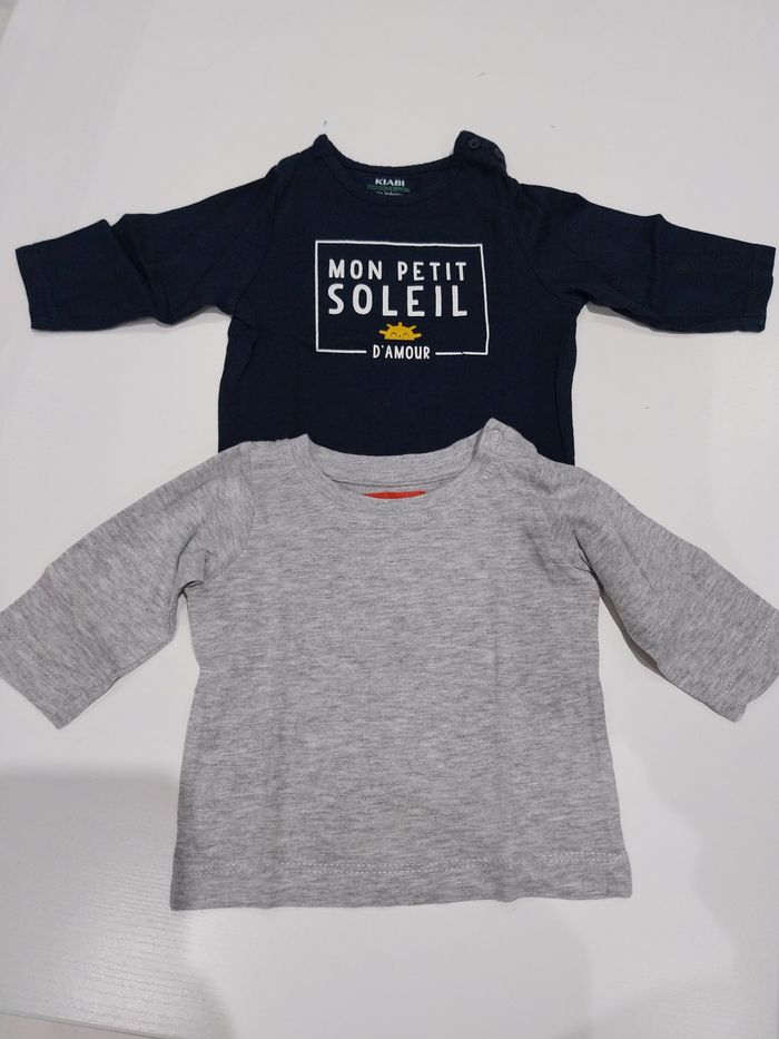 2 T shirts - photo numéro 2