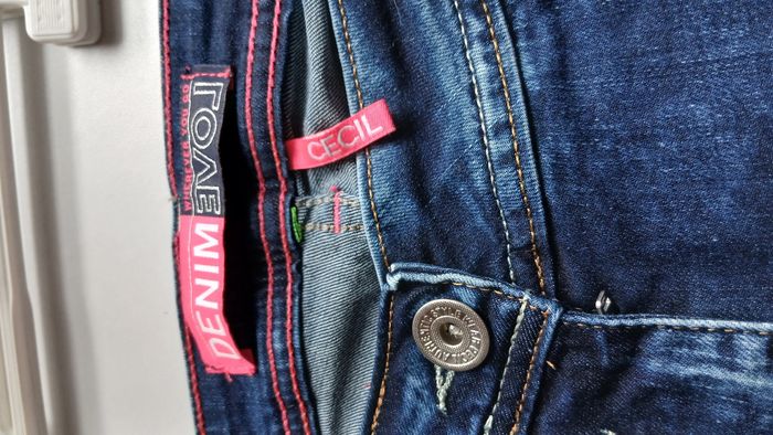 Jeans - photo numéro 3