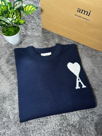 Pulls bleu marine taille S ami authentique 