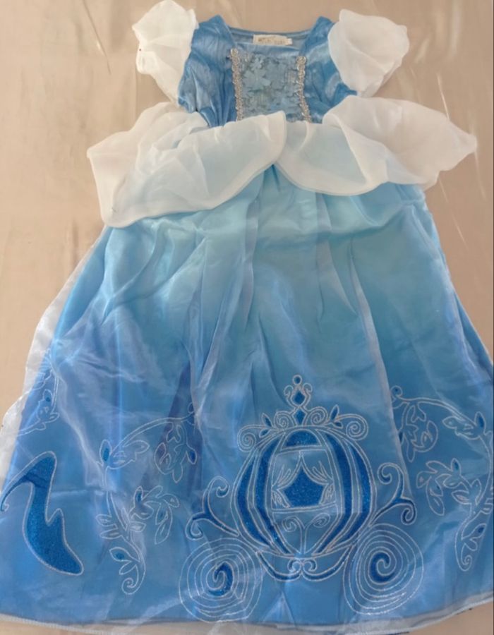 Déguisement robe princesse et accessoires 6ans - photo numéro 5
